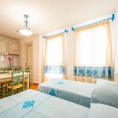 Comfortable In דירה
